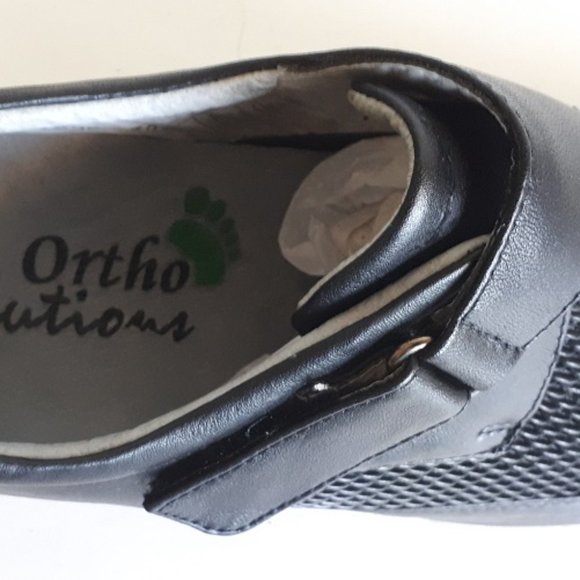 New Women's #1575 black shoe with strap - Picture 3 of 9